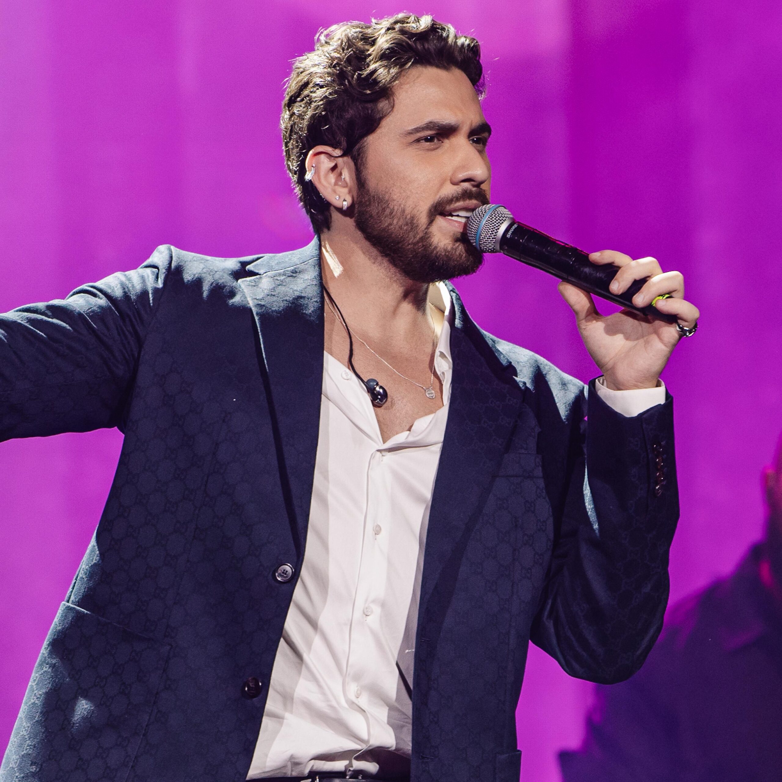 Gustavo Mioto encerra o ano com novo single emocionante gravado no Espaço Unimed: “Pedido de Socorro”