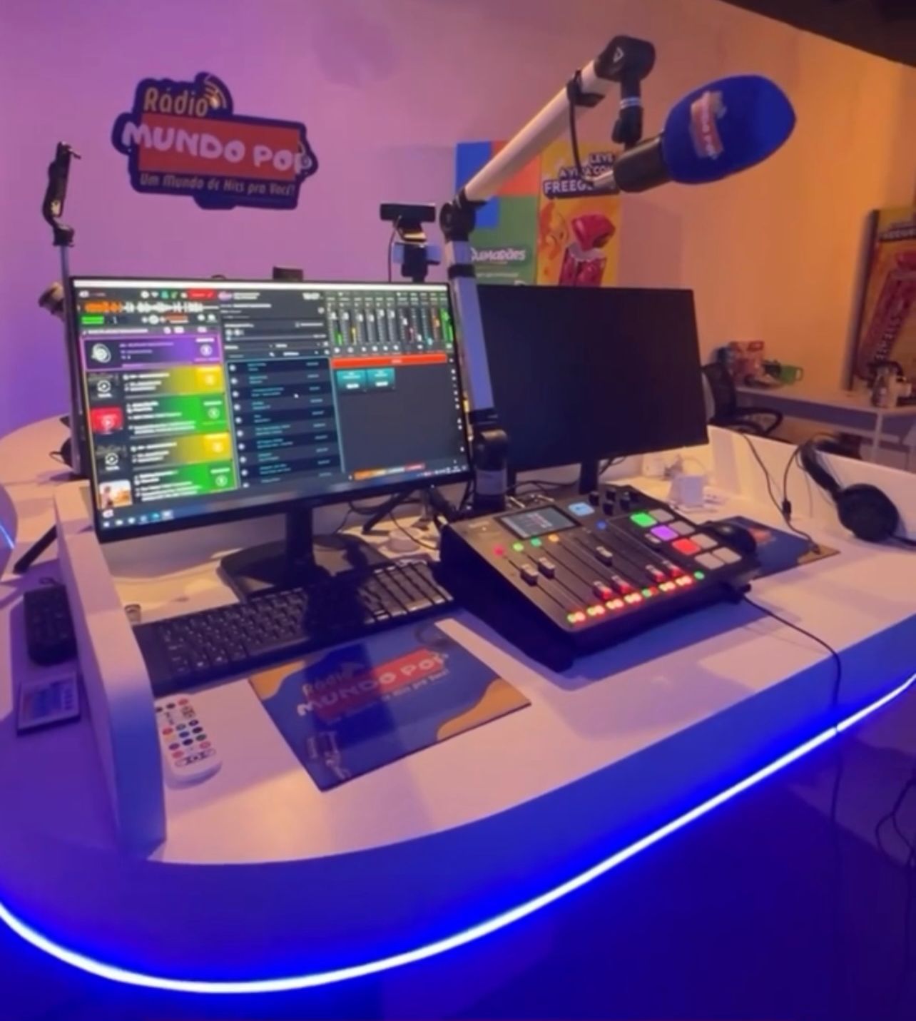 Programa Festa Cheia | Rádio Mundo Pop sai na frente e se torna a primeira do Nordeste com sistema completo de Inteligência Artificial