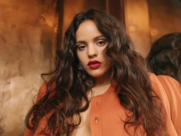 Rosalía anuncia data extra da turnê “LUX” no Rio de Janeiro após ingressos esgotarem em menos de uma hora