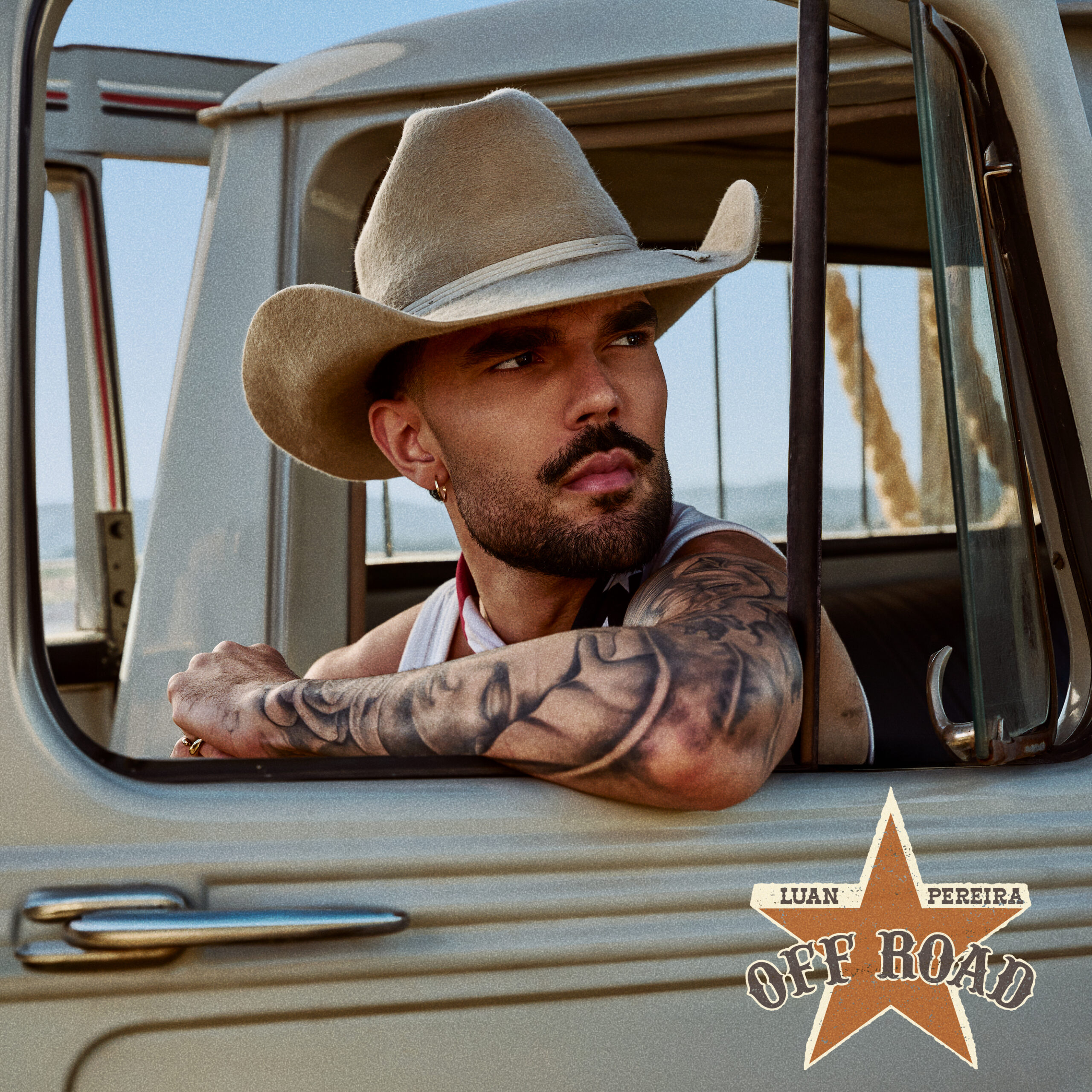 Luan Pereira lança álbum ‘Off Road’ com narrativa audiovisual e celebra nova fase da carreira