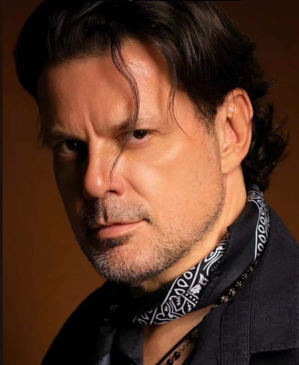 Otavio Béken aposta em releituras de Ana Castela, Zé Felipe e Paulo Ricardo para conquistar espaço na música brasileira