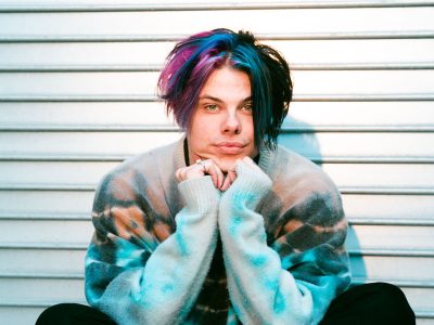 ‘Zombie’ renasce com guitarras mais pesadas na parceria entre Yungblud e The Smashing Pumpkins
