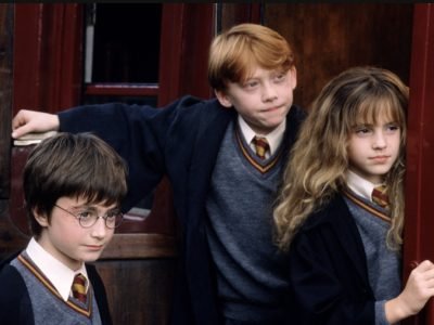 Harry Potter e a Pedra Filosofal ganha sessões extras nos cinemas após sucesso na pré-venda