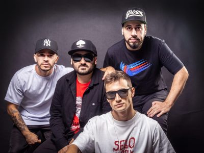 Primeiro Deck comemora 10 anos com álbum ‘Mais de mil palavras para dizer’