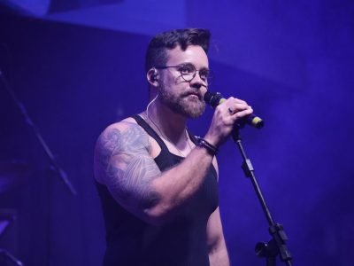 Wes Krux prepara versão acústica de seu repertório na Cidade do México