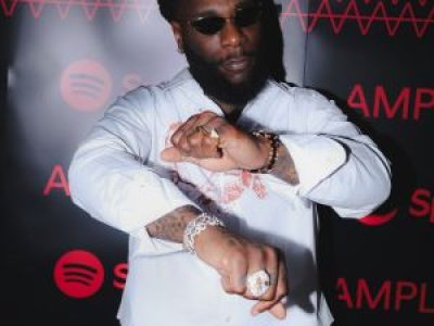 Burna Boy participa de encontro do Spotify em São Paulo para fortalecer artistas pretos brasileiros