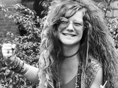 NEW YORK - JUNE 1970: Blues singer Janis Joplin on the roof garden of the Chelsea Hotel in June 1970 in New York City, New York. (Photo by David Gahr/Getty Images)