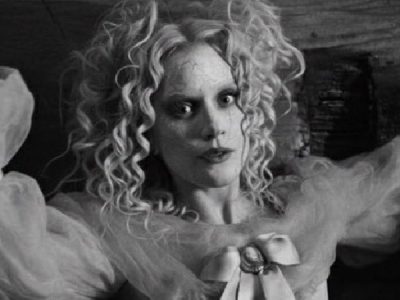 Lady Gaga lança clipe de “The Dead Dance”, música da trilha sonora de “Wandinha”