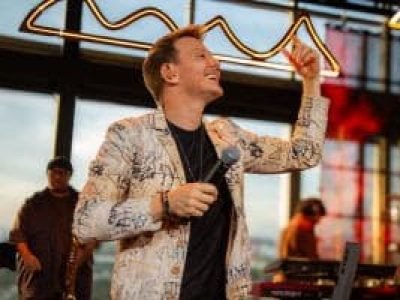 Michel Teló celebra 17 anos de carreira solo com novo álbum em Barretos