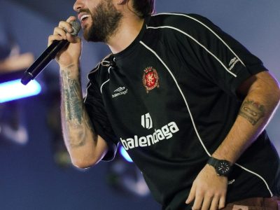 Kadu Martins reúne multidão e mostra versatilidade em show no São João de Mossoró